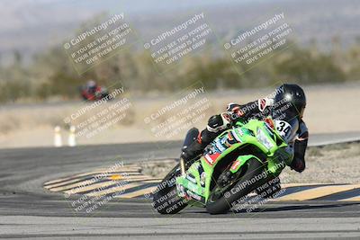 media/Dec-06-2025-CVMA (Sat) [[4a896cc04c]]/Race 4-Formula Middleweight/